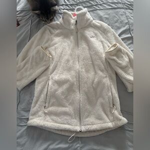 White north face jacket, in great condition